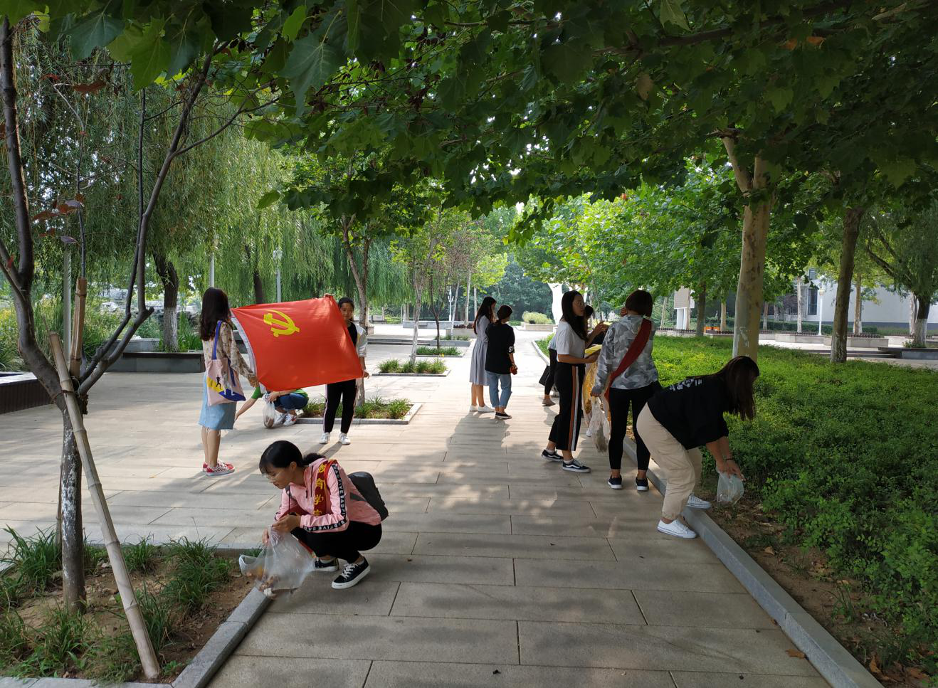 图片2.png 图片2.png